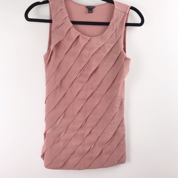 Ann Taylor sleeveless flutter top - Picture 3 of 3